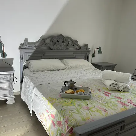 Casa Grazia Mare Lägenhet Letojanni